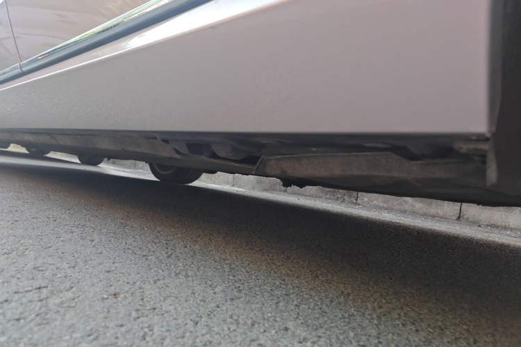 Used Mercedes-Benz E-Class 2015 Revised E 260 L Chassis Rear Left