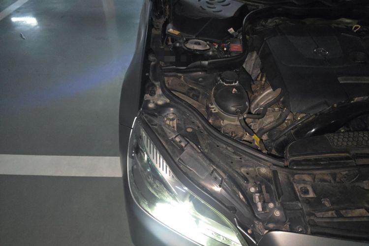 Used Mercedes-Benz E-Class 2015 E 260 L Sport Edition Engine Bay Right