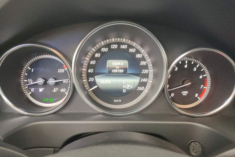 Used Mercedes-Benz E-Class 2015 E 260 L Luxury Model Instrument Cluster