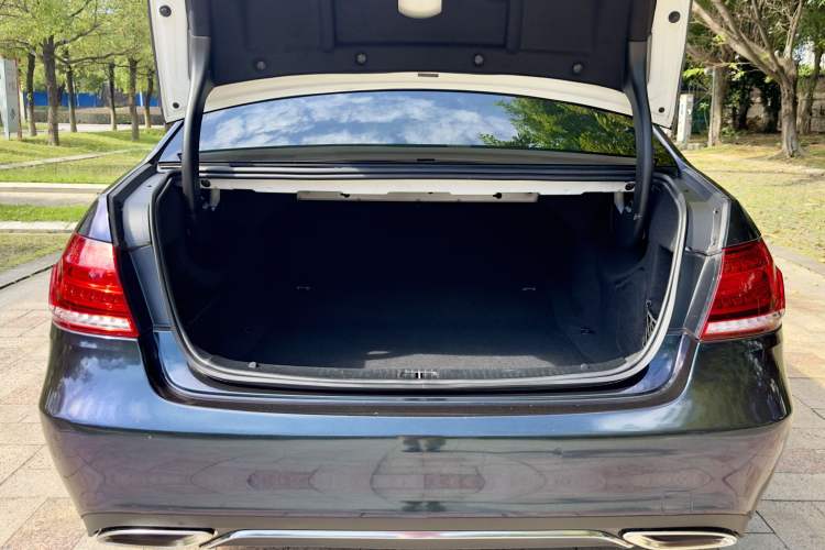 Used Mercedes-Benz E-Class 2015 E 260 L Luxury Model Trunk
