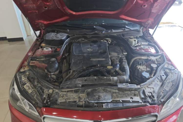 Used Mercedes-Benz E-Class 2015 Facelift E 200 L Sport Edition Engine Bay