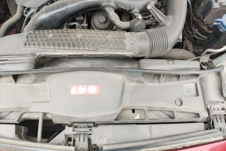 Used Mercedes-Benz E-Class 2015 E 260 L Sport Edition Engine Bay