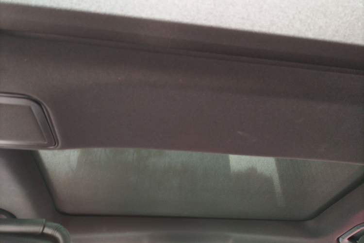Used Mercedes-Benz E-Class 2015 E 260 L Sport Edition Headliner