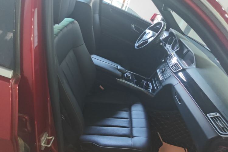 Used Mercedes-Benz E-Class 2015 Facelift E 200 L Sport Edition Right Front Seat
