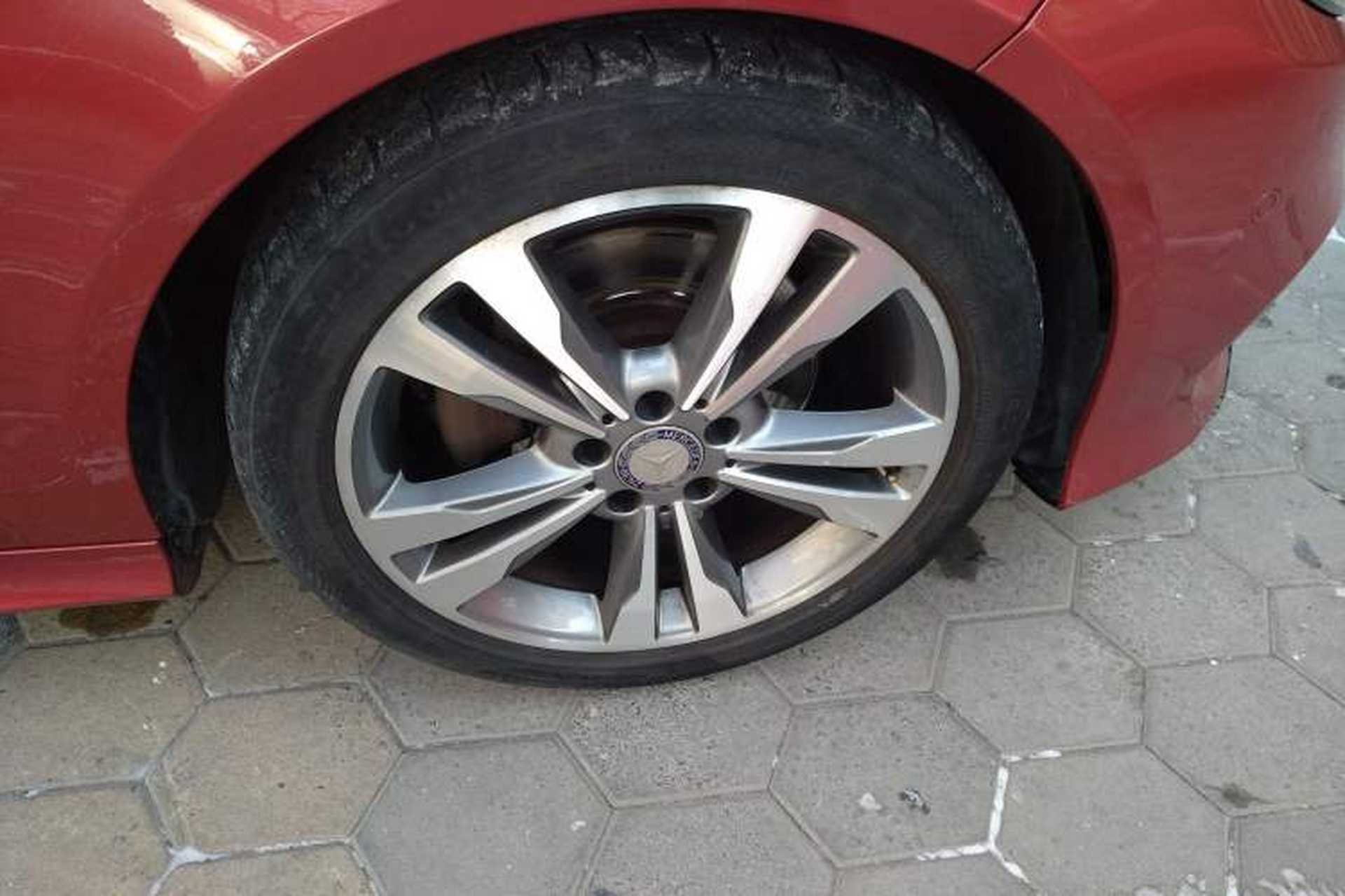 Used Mercedes-Benz E-Class 2015 Restyled E 260 L Sport Edition Right Front Wheel Hub