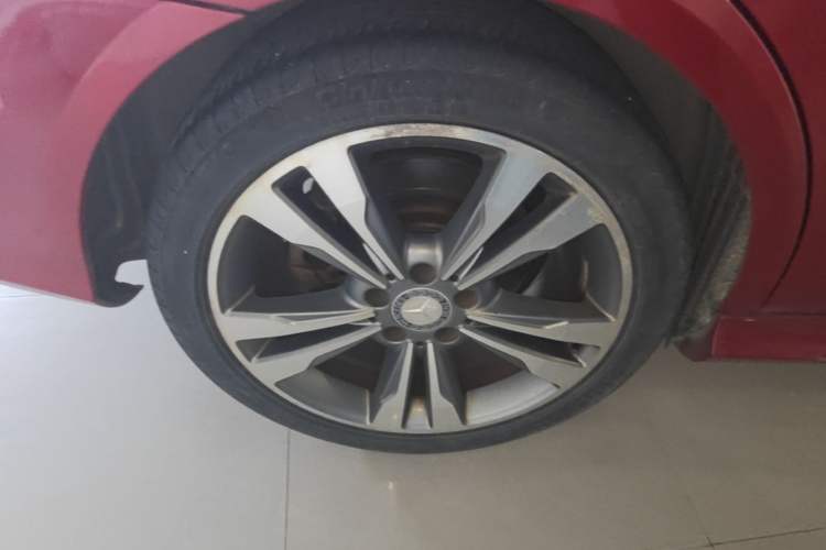 Used Mercedes-Benz E-Class 2015 Facelift E 200 L Sport Edition Right Rear Wheel Hub