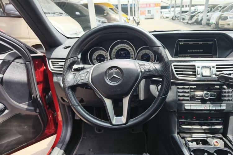 Used Mercedes-Benz E-Class 2015 E 260 L Sport Edition Steering Wheel