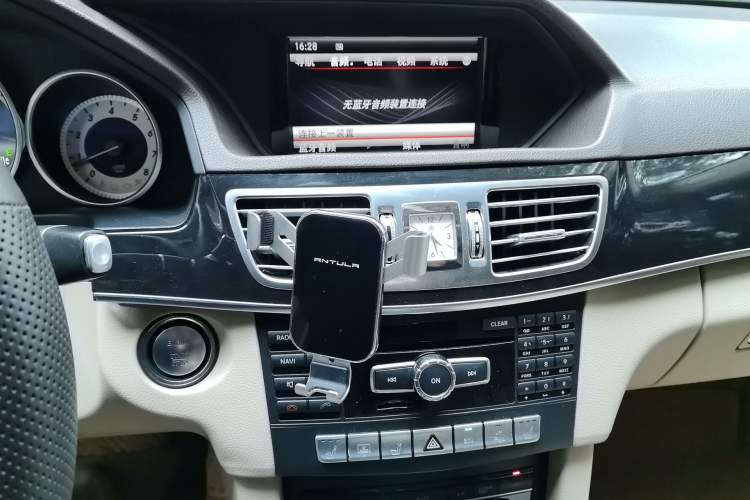 Used Mercedes-Benz E-Class 2015 E 260 L Sport Edition Audio And AC Panel
