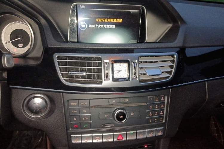 Used Mercedes-Benz E-Class 2015 Facelift E 200 L Sport Edition Audio And AC Panel