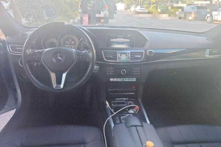 Used Mercedes-Benz E-Class 2015 Restyled E 260 L Sport Edition Center Console