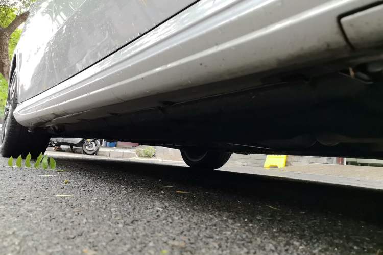 Used Mercedes-Benz E-Class 2015 E 260 L Sport Edition Chassis Front Right