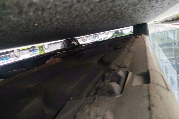 Used Mercedes-Benz E-Class 2015 E 260 L Sport & Fashion Model Chassis Front Right