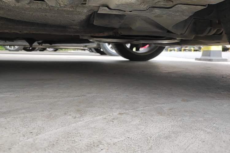 Used Mercedes-Benz E-Class 2015 E 180 L Sport Edition Chassis Front Right