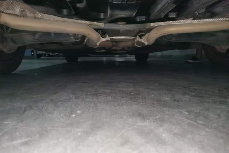 Used Mercedes-Benz E-Class 2015 E 260 L Sport & Fashion Model Chassis Rear