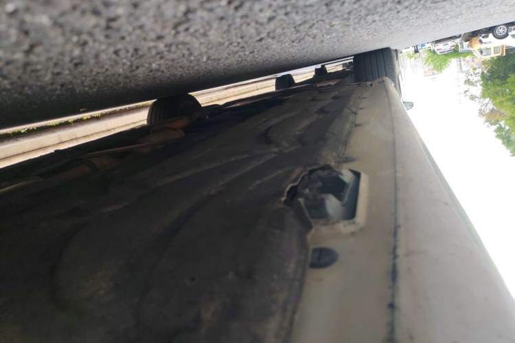 Used Mercedes-Benz E-Class 2015 E 260 L Sport & Fashion Model Chassis Rear Left