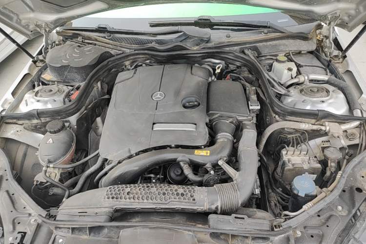Used Mercedes-Benz E-Class 2015 E 180 L Sport Edition Engine Bay