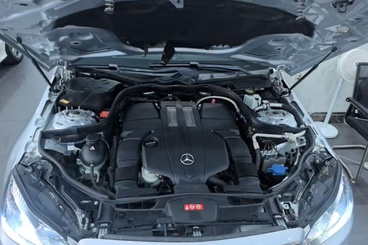 Used Mercedes-Benz E-Class 2015 E 320 L Sport 4MATIC Engine Bay