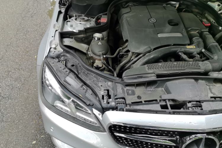 Used Mercedes-Benz E-Class 2015 E 260 L Sport Edition Engine Bay Right