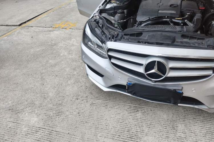 Used Mercedes-Benz E-Class 2015 E 260 L Sport Edition Engine Bay Right
