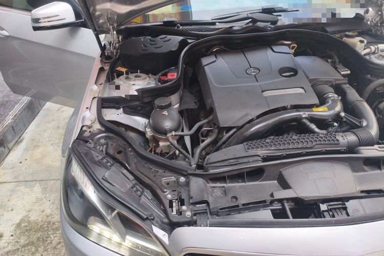 Used Mercedes-Benz E-Class 2015 E 200 L Sport Edition Engine Bay Right