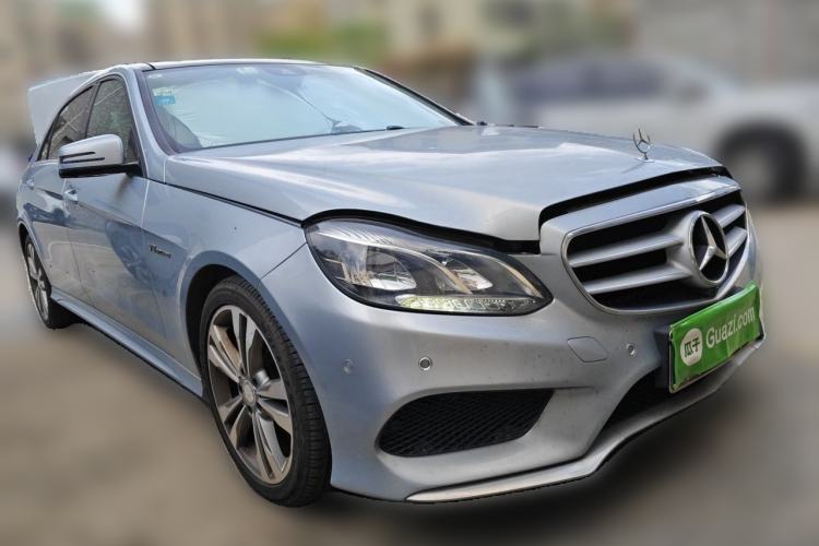 Used Mercedes-Benz E-Class 2015 E 260 L Sport & Fashion Model Front Right 45 Deg