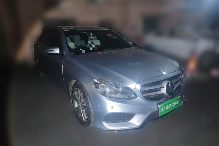 Used Mercedes-Benz E-Class 2015 E 260 L Sport Edition Front Right 45 Deg
