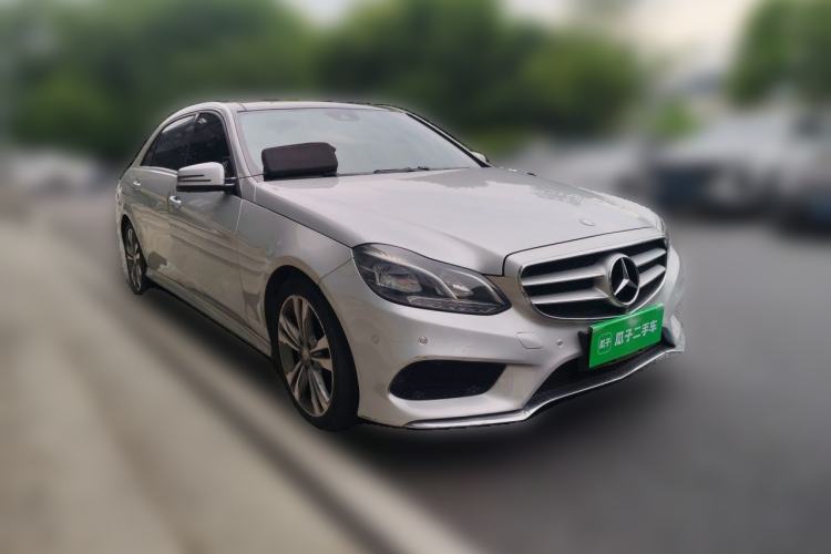 Used Mercedes-Benz E-Class 2015 E 260 L Sport & Fashion Model Front Right 45 Deg
