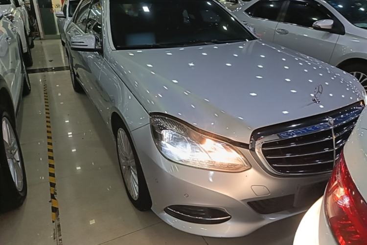 Used Mercedes-Benz E-Class 2015 E 200 L Front Right 45 Deg