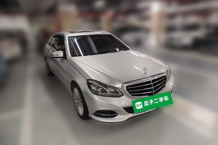 Used Mercedes-Benz E-Class 2015 E 200 L Front Right 45 Deg