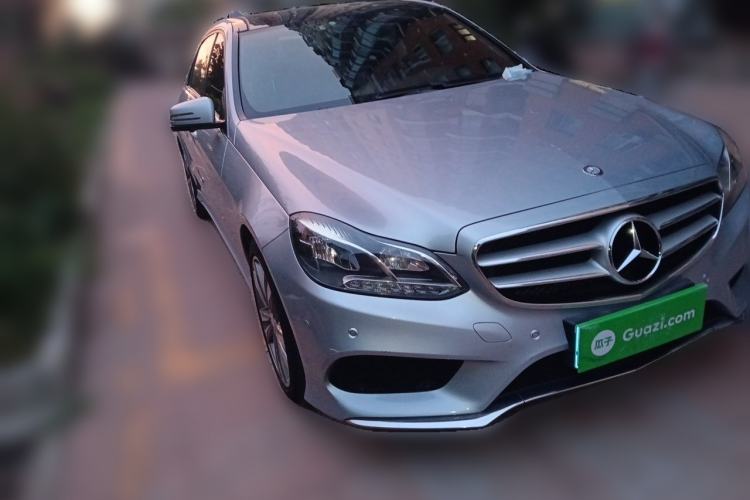 Used Mercedes-Benz E-Class 2015 Facelift E 200 L Sport Edition Front Right 45 Deg