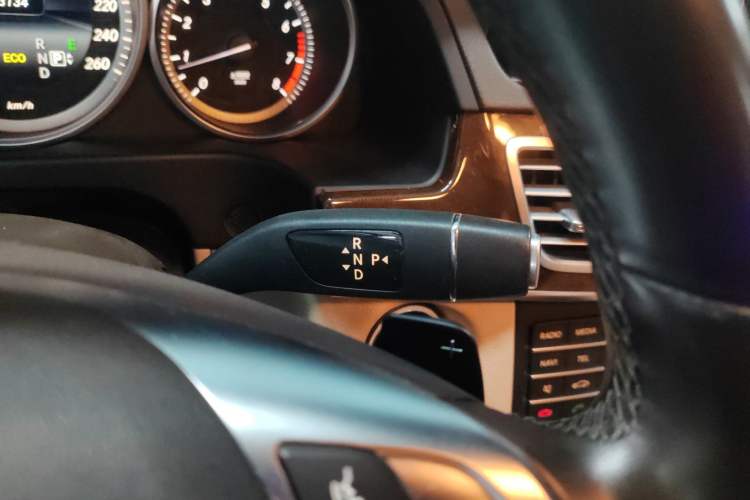 Used Mercedes-Benz E-Class 2015 Facelift E 200 L Gear Lever
