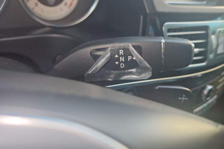 Used Mercedes-Benz E-Class 2015 Restyled E 260 L Sport Edition Gear Lever
