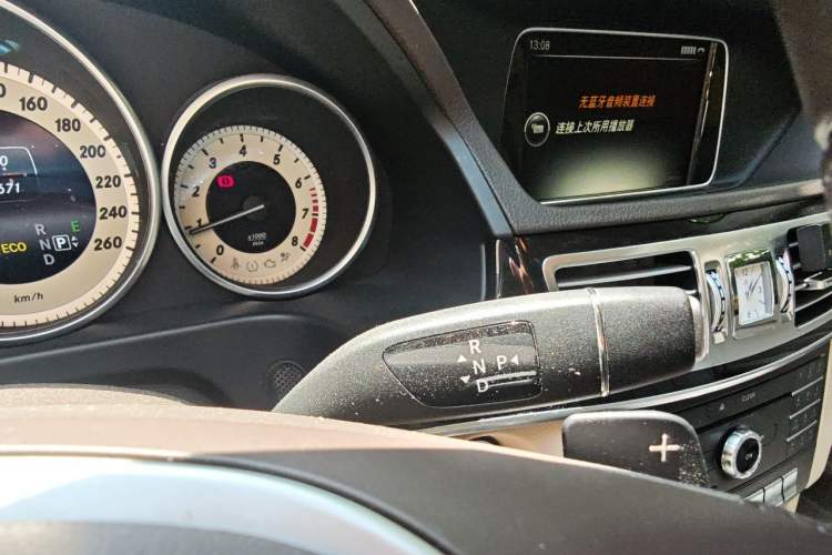 Used Mercedes-Benz E-Class 2015 E 260 L Sport Edition Gear Lever