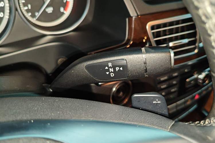 Used Mercedes-Benz E-Class 2015 E 200 L Gear Lever