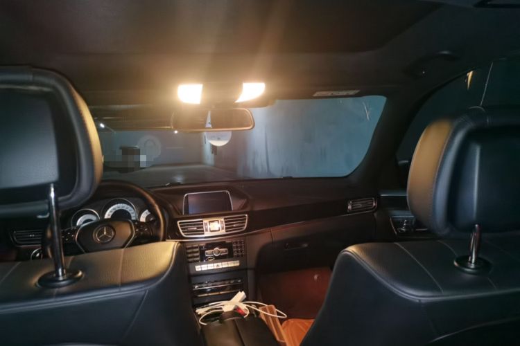 Used Mercedes-Benz E-Class 2015 E 260 L Sport & Fashion Model Headliner