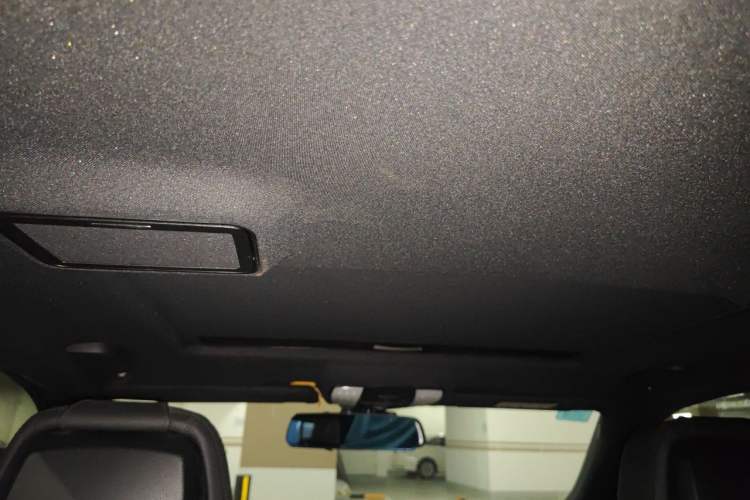 Used Mercedes-Benz E-Class 2015 E 200 L Headliner