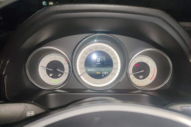 Used Mercedes-Benz E-Class 2015 E 260 L Sport Edition Instrument Cluster