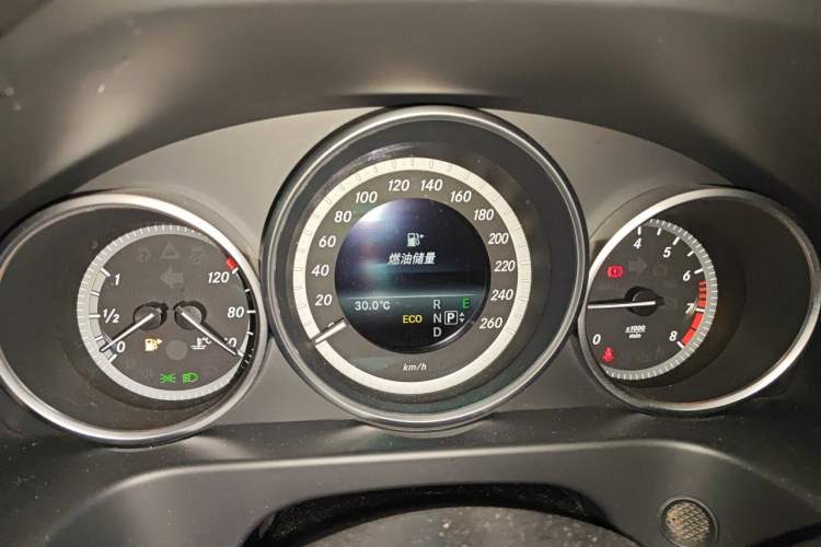 Used Mercedes-Benz E-Class 2015 E 200 L Instrument Cluster