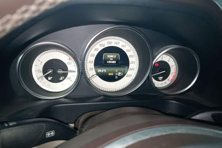 Used Mercedes-Benz E-Class 2015 E 180 L Sport Edition Instrument Cluster