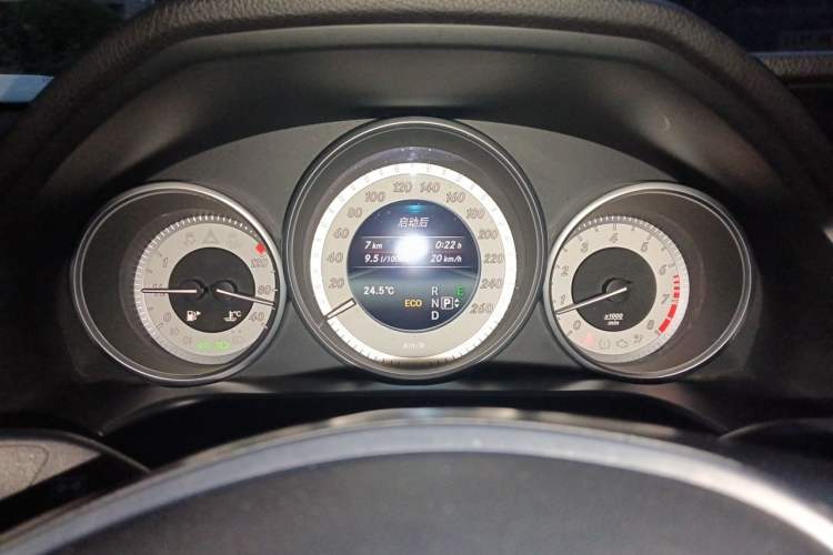 Used Mercedes-Benz E-Class 2015 Facelift E 200 L Sport Edition Instrument Cluster