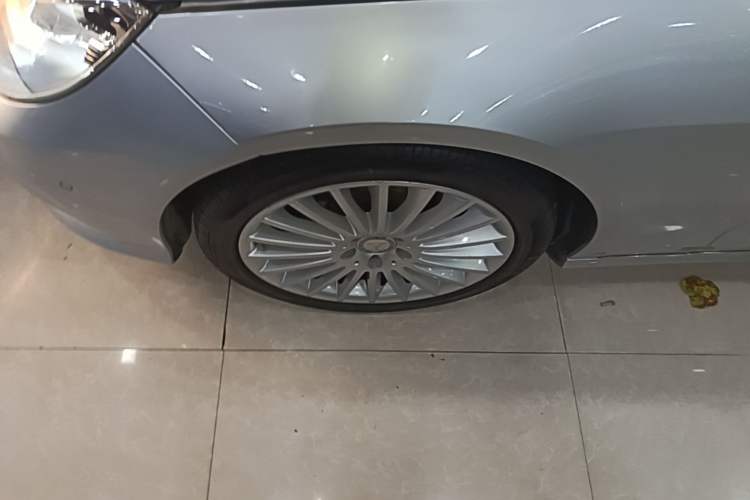 Used Mercedes-Benz E-Class 2015 E 200 L Left Front Wheel Hub