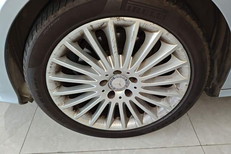 Used Mercedes-Benz E-Class 2015 E 200 L Left Front Wheel Hub