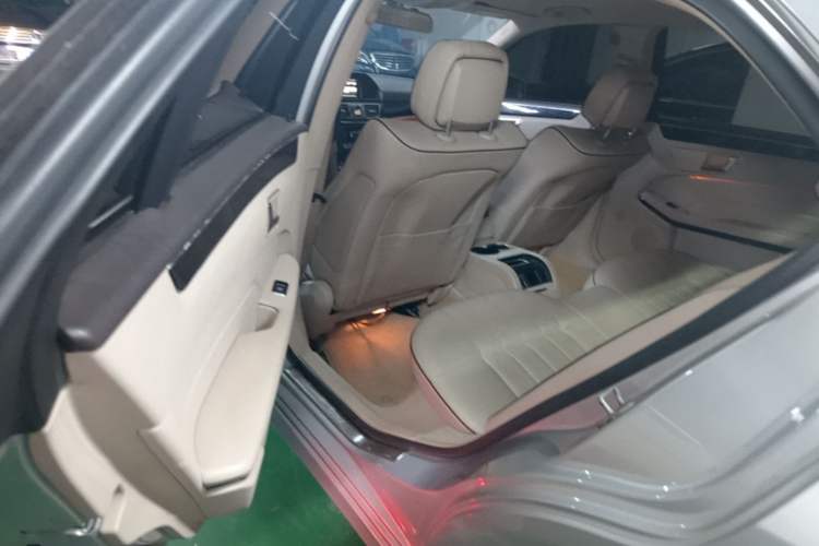 Used Mercedes-Benz E-Class 2015 E 180 L Sport Edition Left Rear Seat