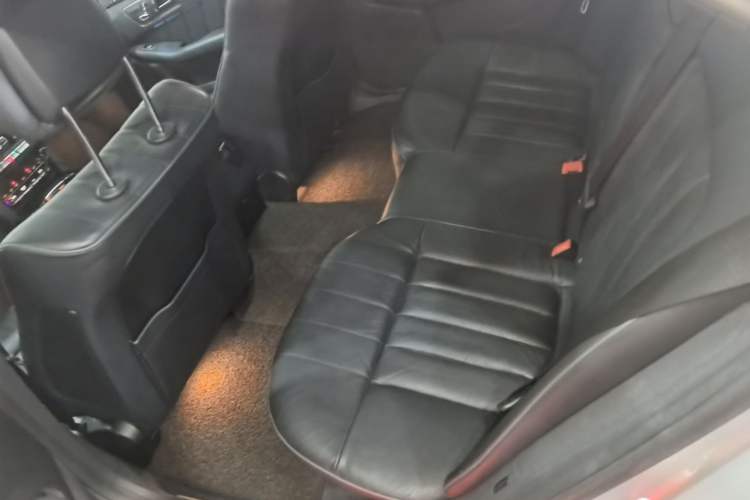 Used Mercedes-Benz E-Class 2015 E 320 L Sport 4MATIC Left Rear Seat