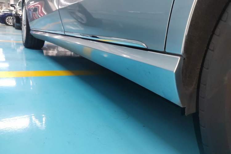 Used Mercedes-Benz E-Class 2015 Facelift E 200 L Left Side Sill