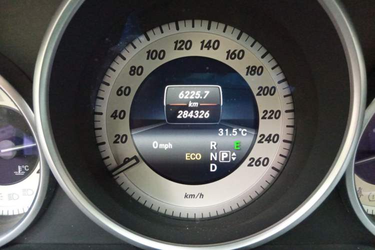 Used Mercedes-Benz E-Class 2015 Facelift E 200 L Sport Edition Odometer Close Up