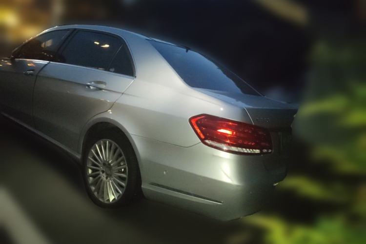 Used Mercedes-Benz E-Class 2015 E 320 L Rear Left 45 Deg