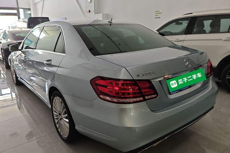 Used Mercedes-Benz E-Class 2015 E 200 L Rear Left 45 Deg