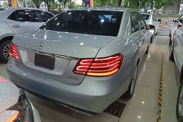Used Mercedes-Benz E-Class 2015 E 200 L Rear Right 45 Deg