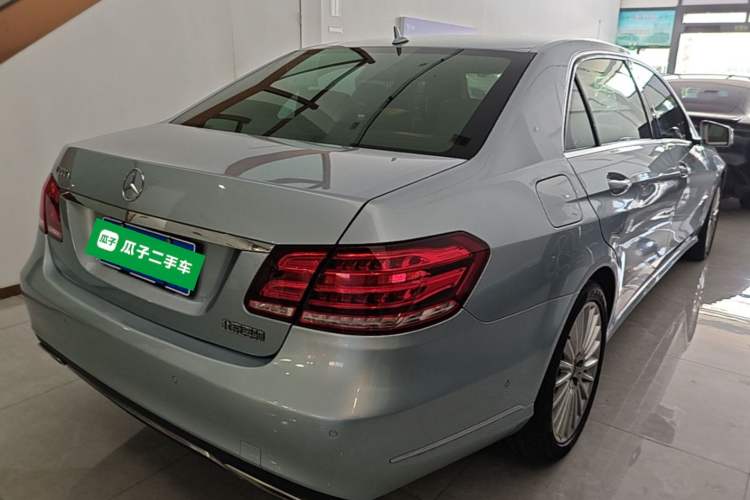 Used Mercedes-Benz E-Class 2015 E 200 L Rear Right 45 Deg